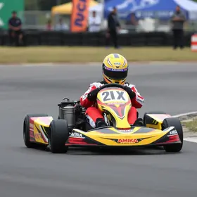 AMIKA Kart